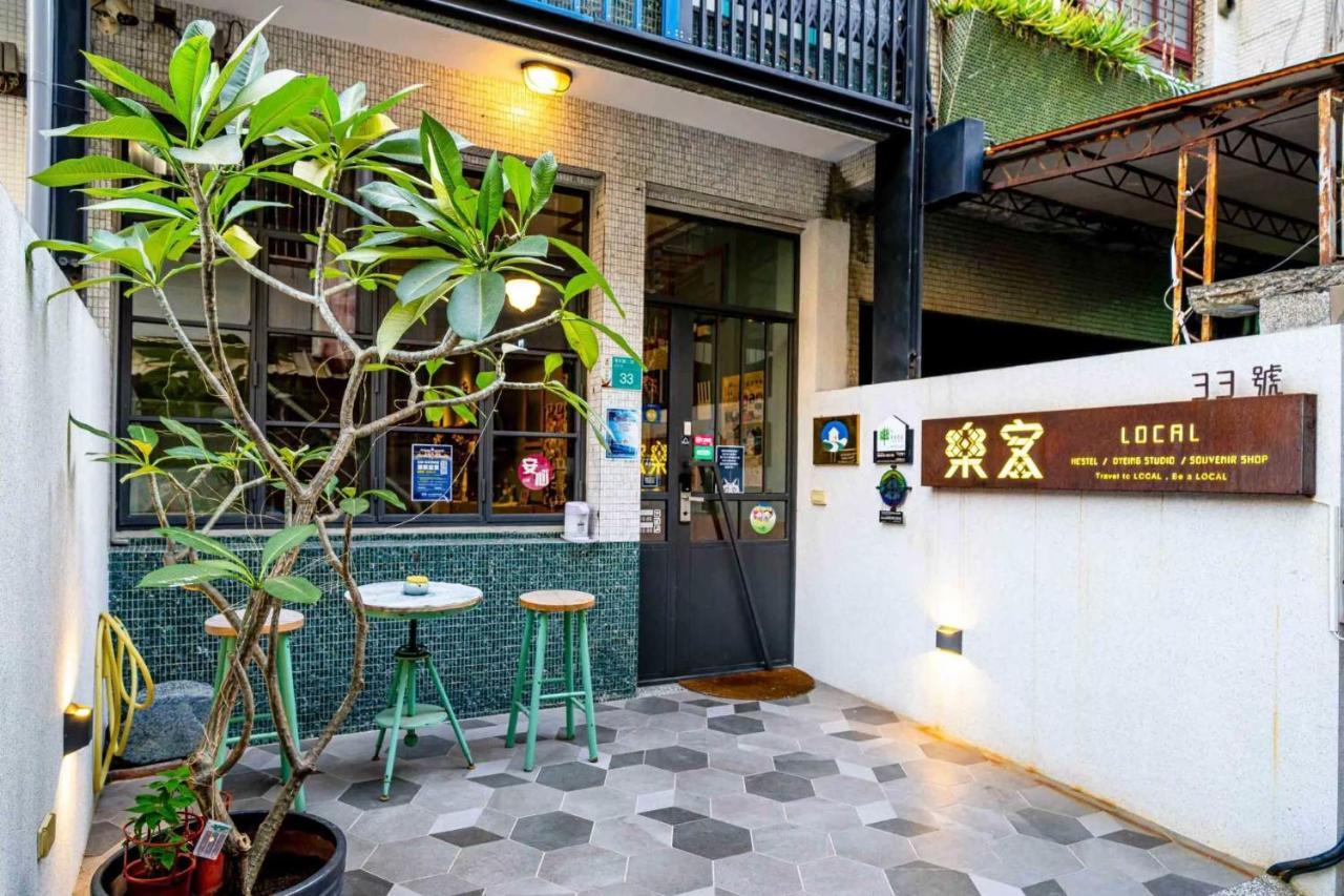Local Backpacker Hostel Tainan Zewnętrze zdjęcie