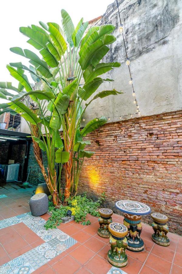 Local Backpacker Hostel Tainan Zewnętrze zdjęcie
