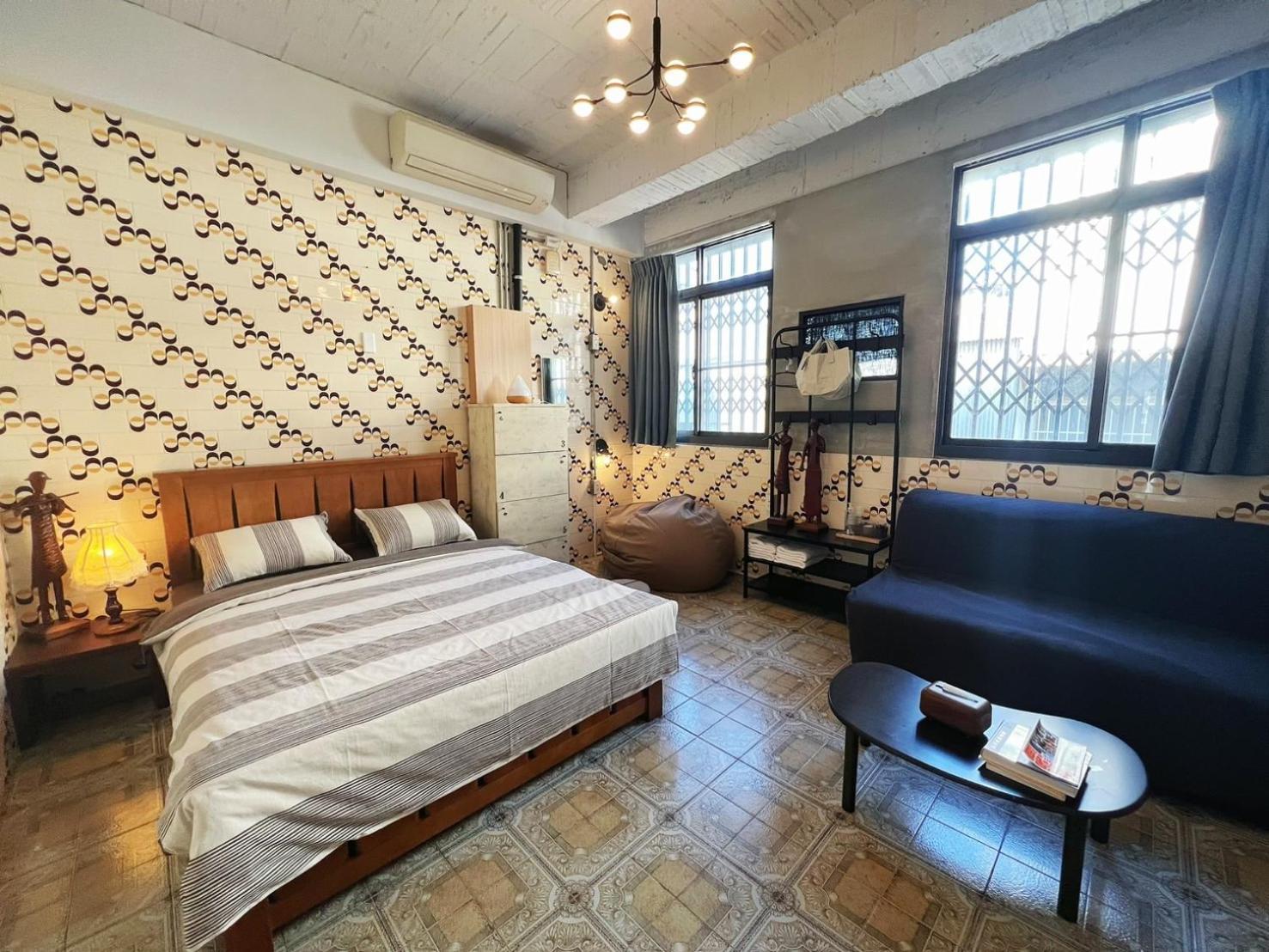 Local Backpacker Hostel Tainan Zewnętrze zdjęcie