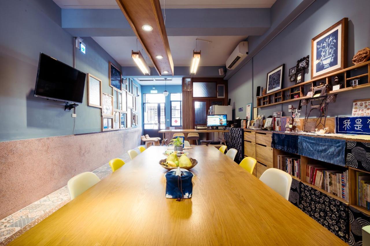 Local Backpacker Hostel Tainan Zewnętrze zdjęcie